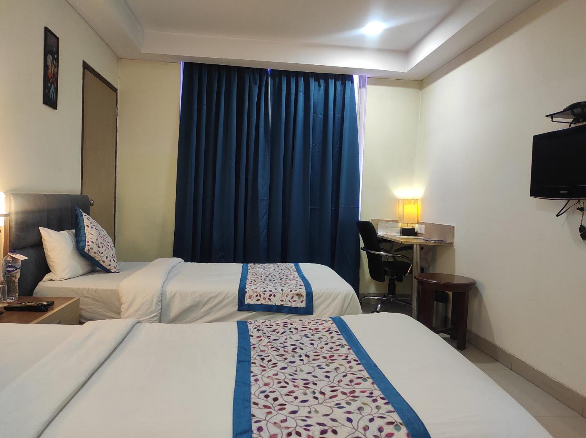 Hyphen Haridwar Grand Hotel Exterior photo