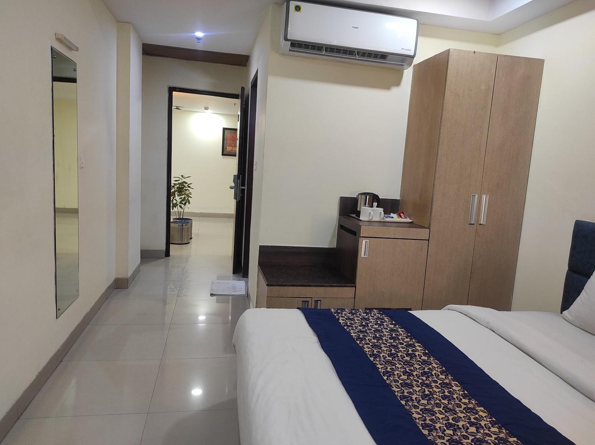 Hyphen Haridwar Grand Hotel Exterior photo