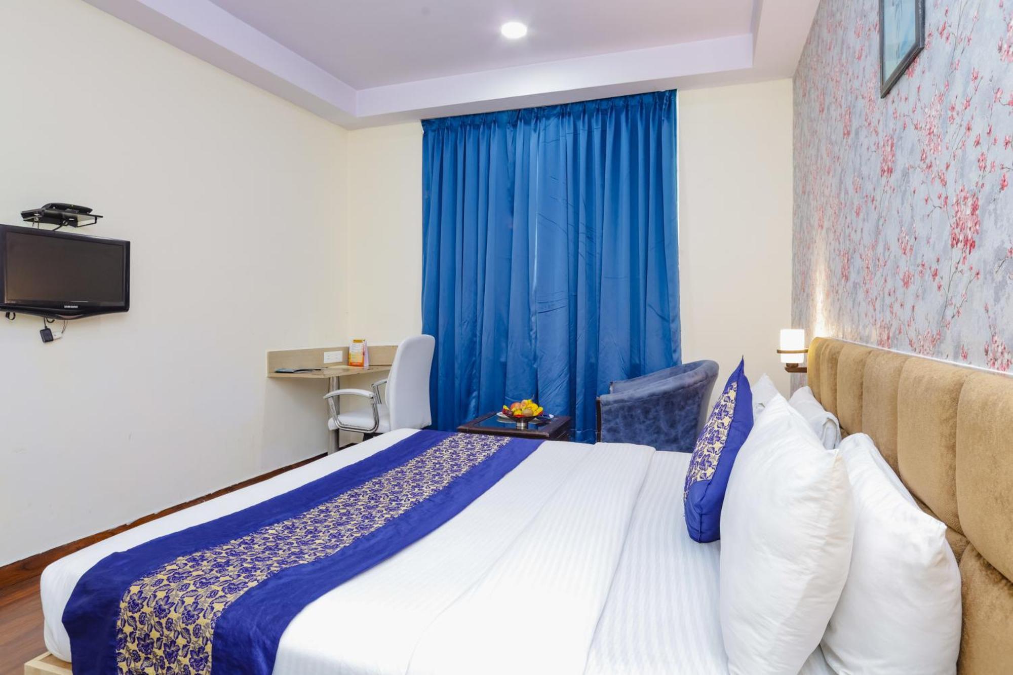 Hyphen Haridwar Grand Hotel Exterior photo