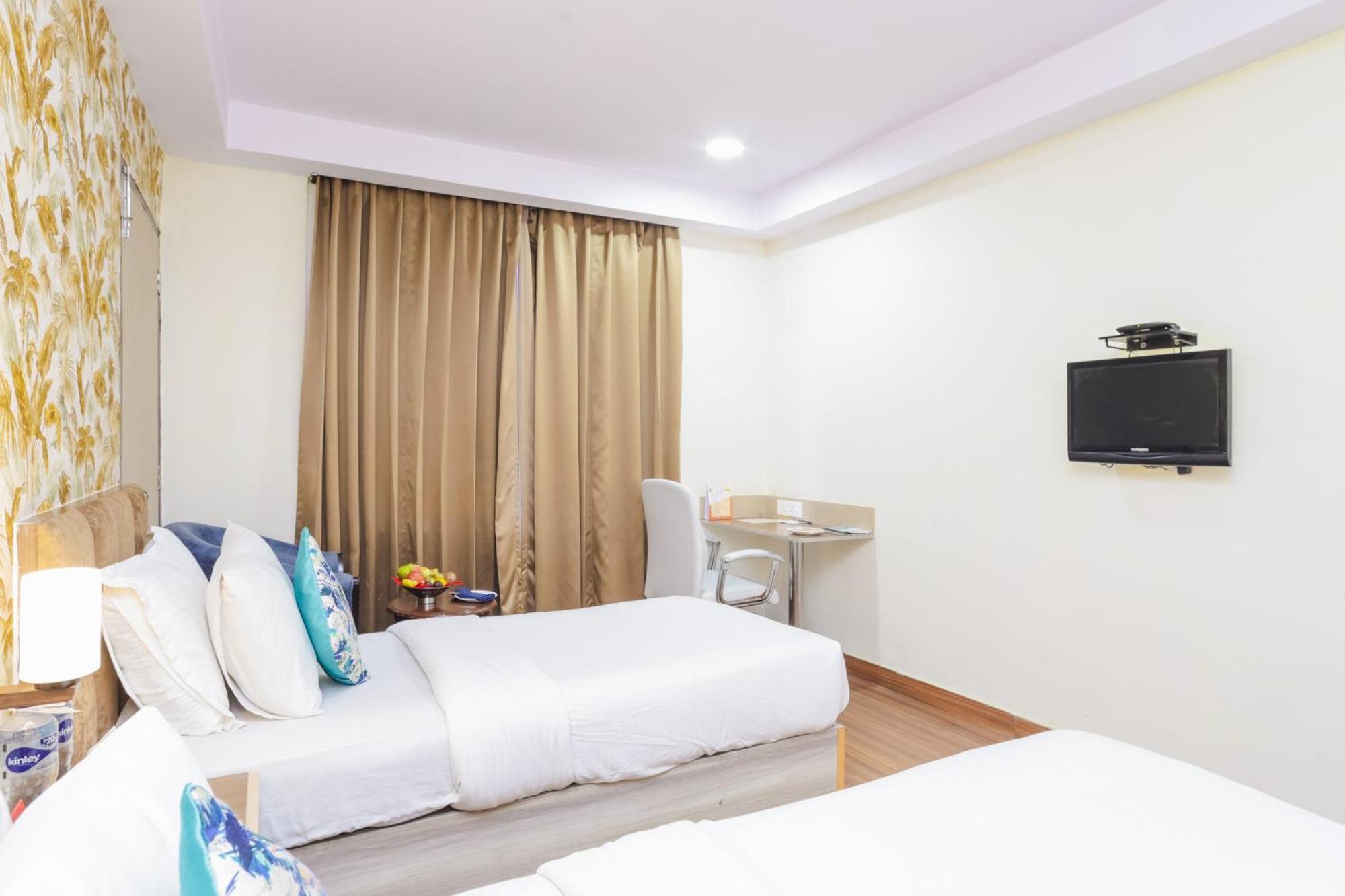 Hyphen Haridwar Grand Hotel Exterior photo